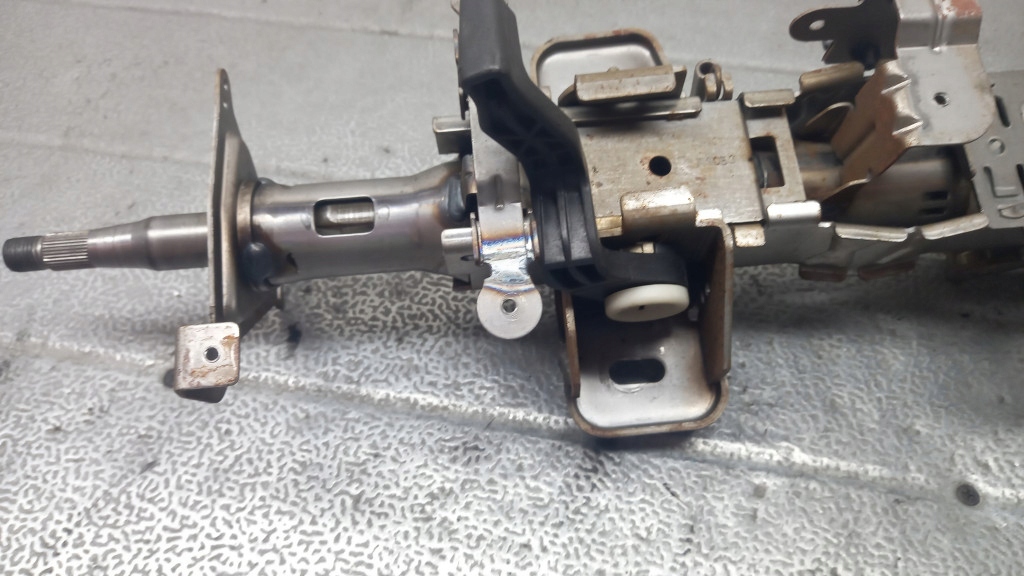 фото №5, Колонка рулевая nissan primera p12 1.9d 03r hb