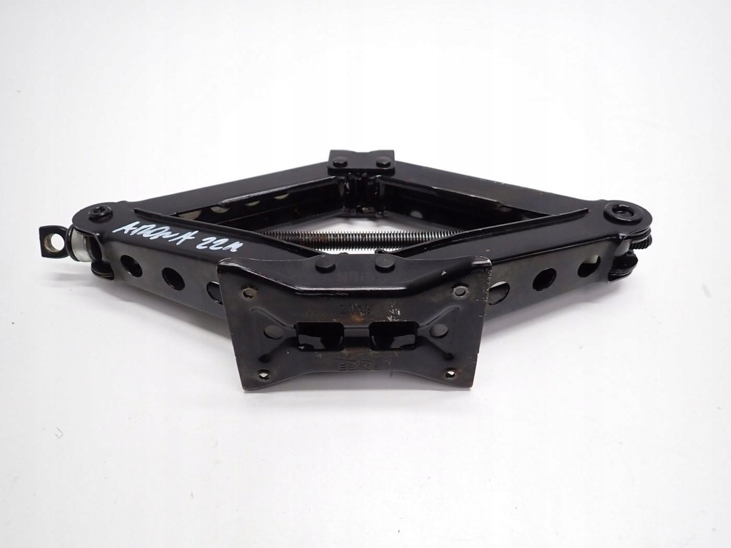 фото №8, Набор ремонтный домкрат ключ 2q0011031b 5q0011221 seat arona 22r