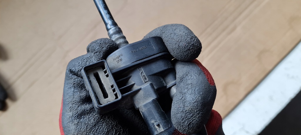 фото №9, S6 c7 4g a6 шланг трубка клапан wąż 4.0 tfsi 06h906517l s7 4g a7