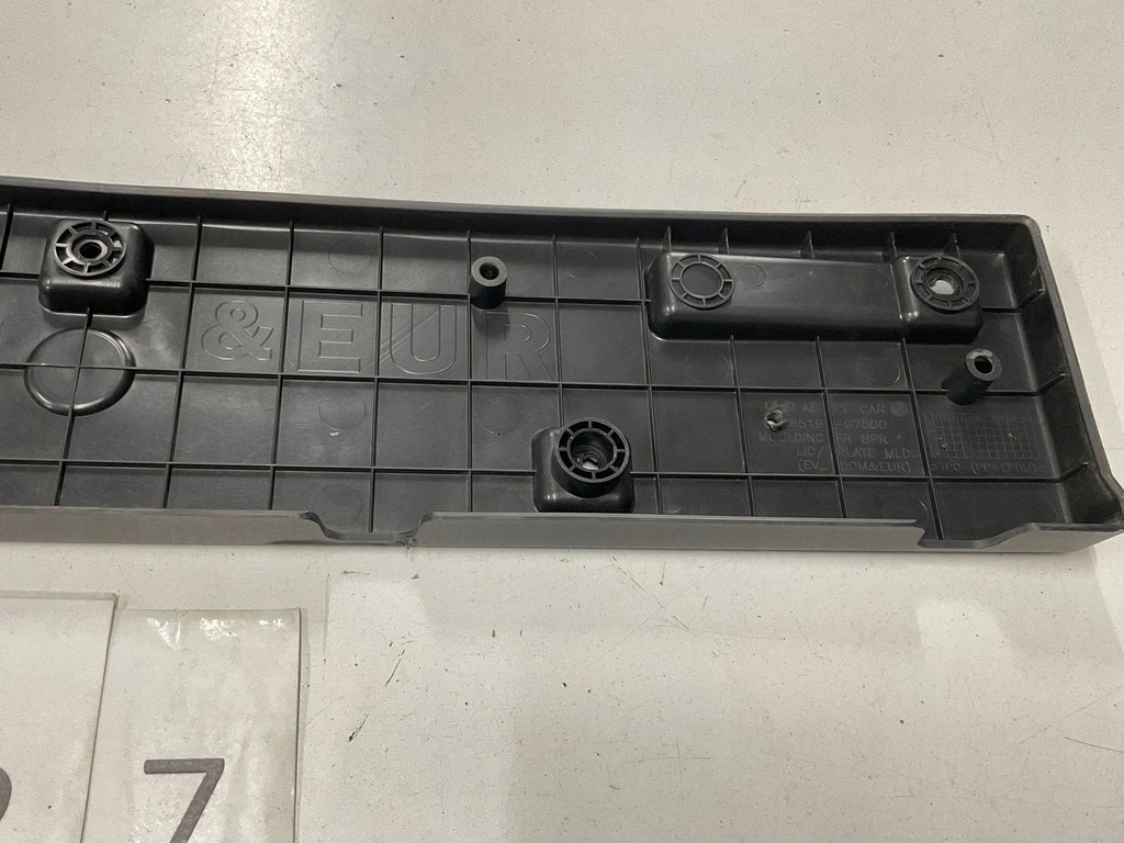 фото №10, Рамка, подкладка номерного знака регистрационный hyundai ioniq 327.