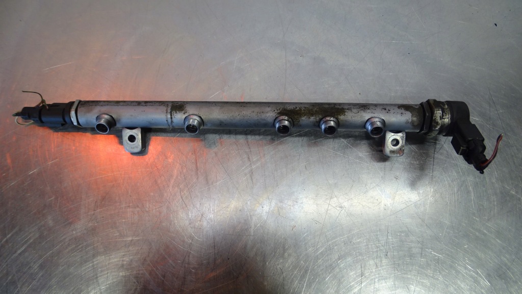 Купити Молдинг упорскування mercedes w245 b200