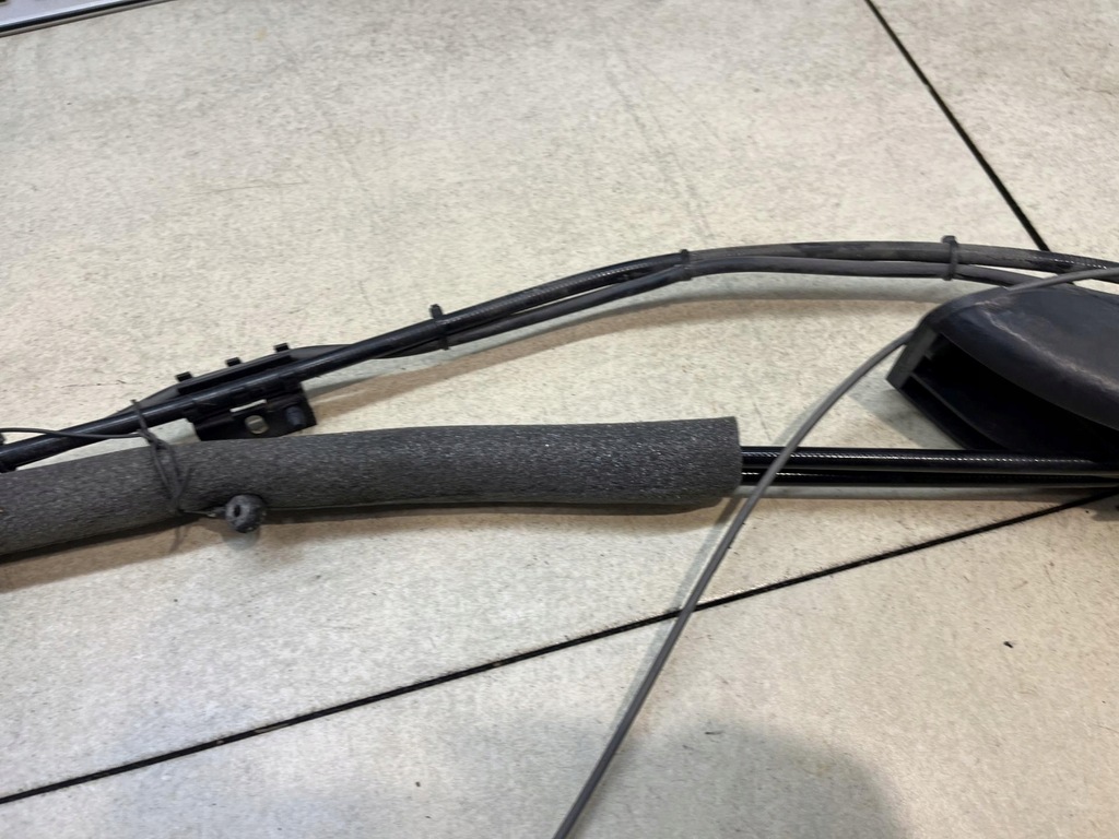 фото №9, Механизм дверь раздвижных левый перед peugeot 1007 1.4 16v 9680508180-01