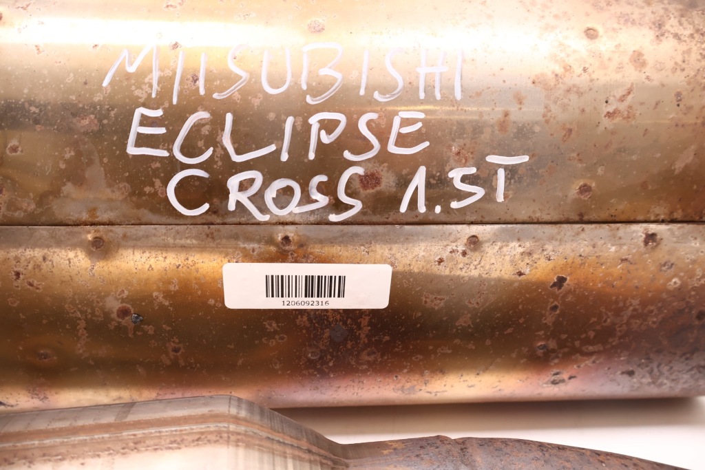 Mitsubishi eclipse cross 1.5t гасник труба вихлоп Ціна