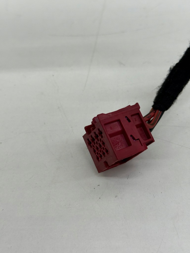 Audi volkswagen seat skoda штекер колодка з'єднувач + шланг 6q0972883b в Україні