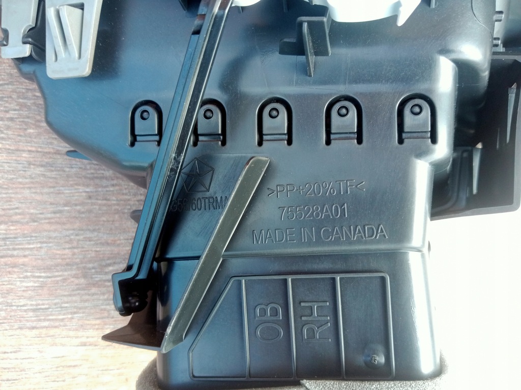 фото №9, Jeep cherokee v kl 13-18r решётка обдув правая