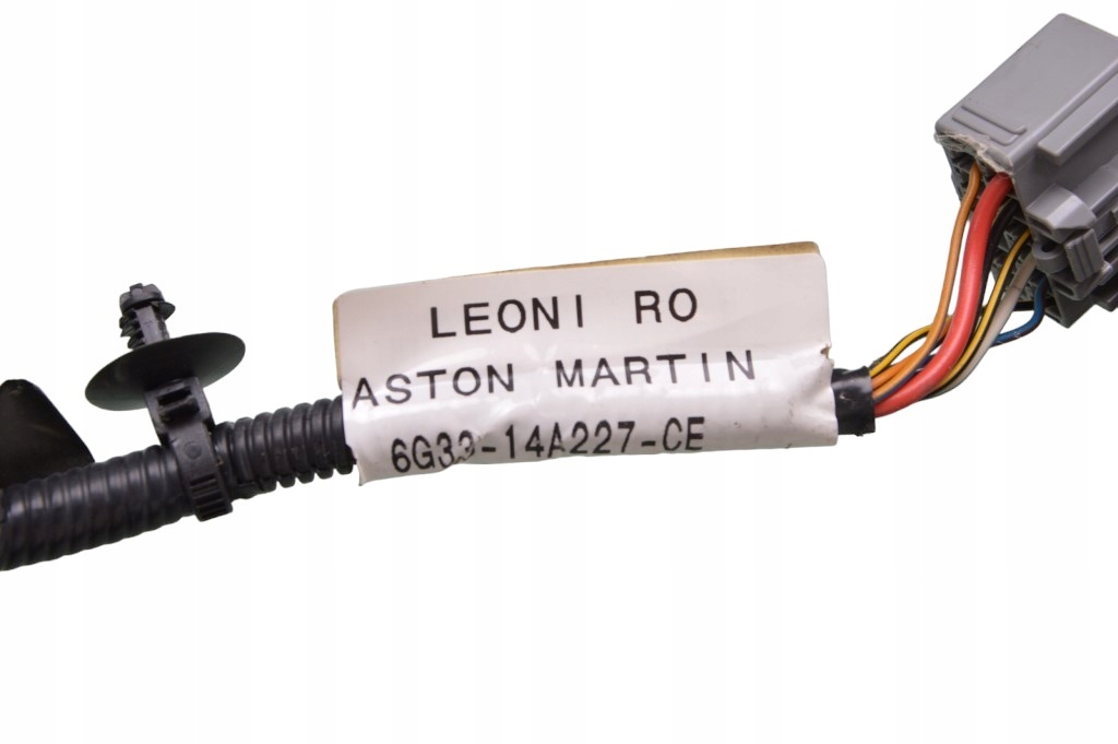 фото №9, Aston martin vantage v8 coupe крышка багажника стекло задняя