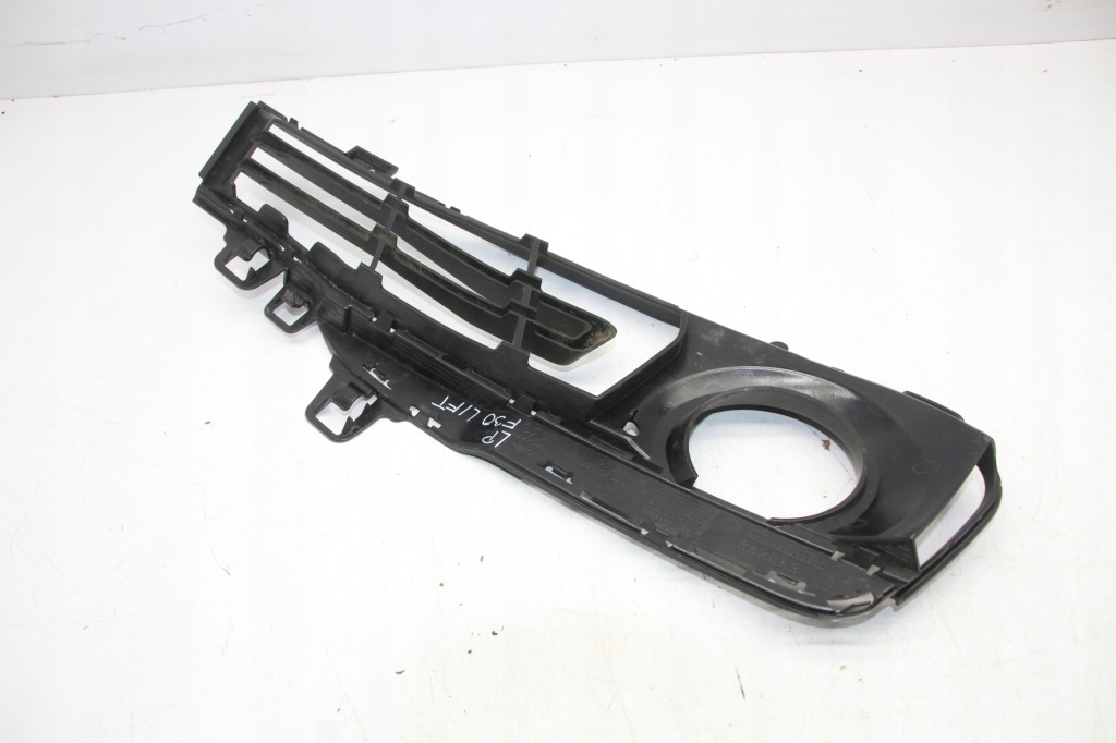 Решітка заглушка бампера протитуманної фари ліве перед bmw 3 f30 f31 lci рестайлінг  7386145 Зі Шроту