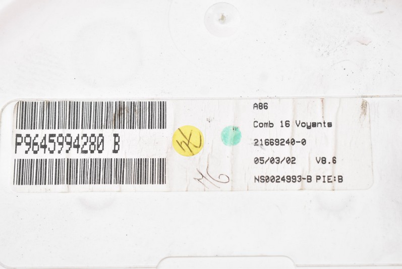 фото №9, Счетчик приборы citroen c3 1 i 1.4 8v 02r