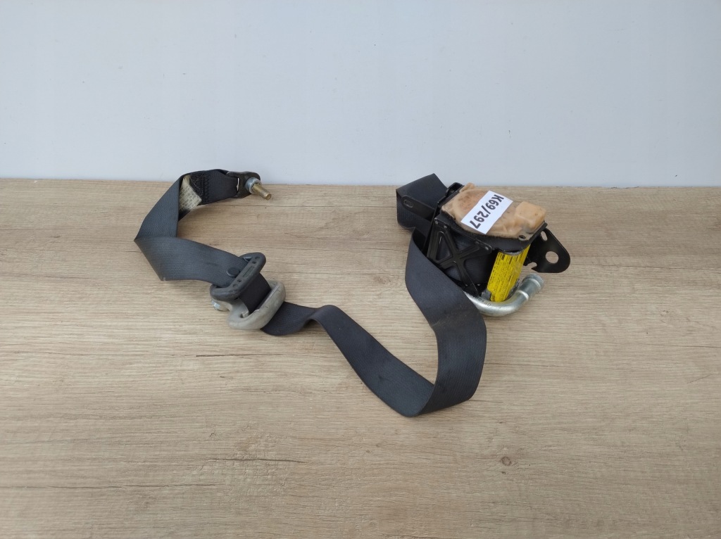 Купить Mazda 6 vi 02-08 год правый  ремень безопасности перед e4 431093 k69/297