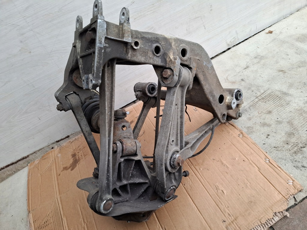 фото №9, Porsche 911 996 2004 поворотний кулак важелі лівий задня