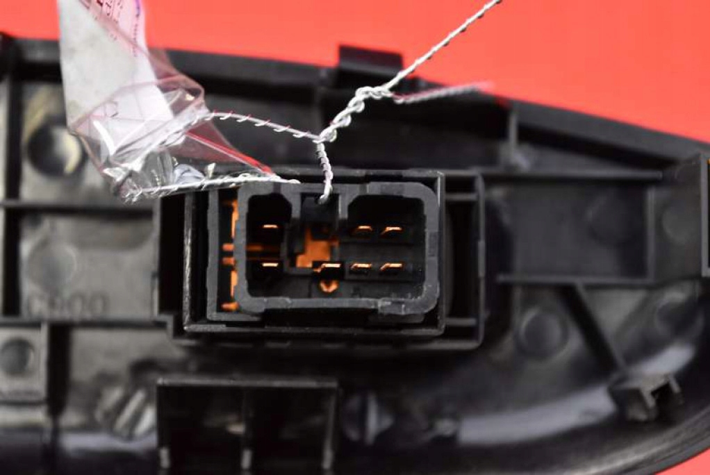 фото №7, Вимикач підйому скло правий перед 93580-1c000 hyundai getz 1 i 02-05