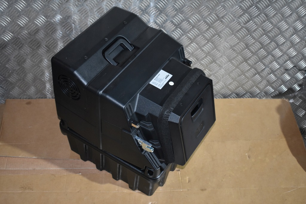 фото №1, Idealna холодильник холодильник автомобільна mercedes w223 w296 1