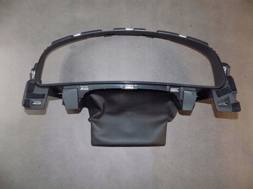 фото №1, Vw touareg 7p рамка защита спидометра 7p1858349