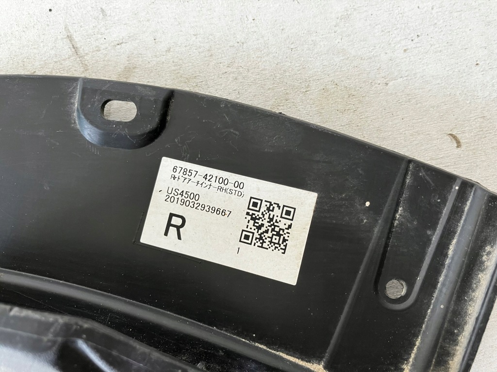 фото №10, Rav4 v молдинг накладка дверь правый задняя