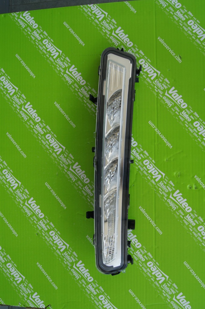 Led ford mondeo drl левый 2010-2015 идеальное состояние Цена