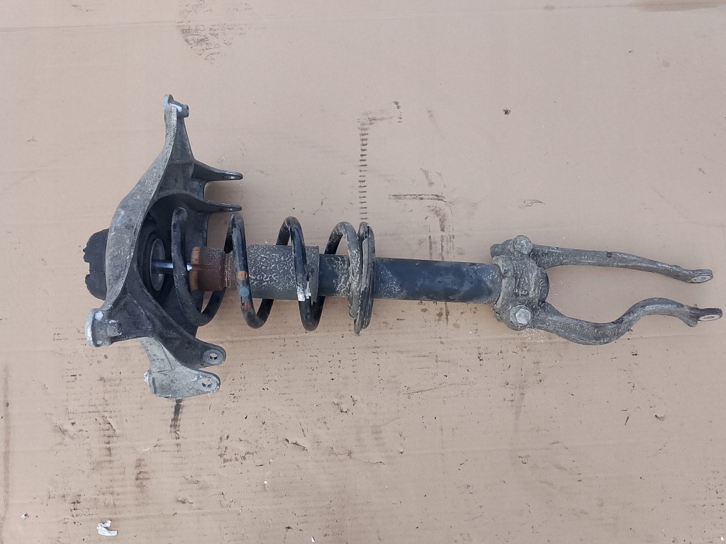 фото №1, Амортизатор перед porsche macan 95b lift 2.0tfsi 95b413031e