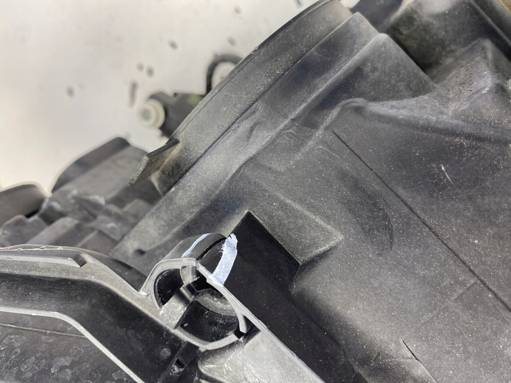 фото №10, Peugeot 3008 i лампа правий перед 89903245