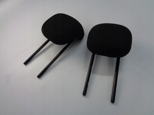 фото №1, Підголівники задня smart forfour 453