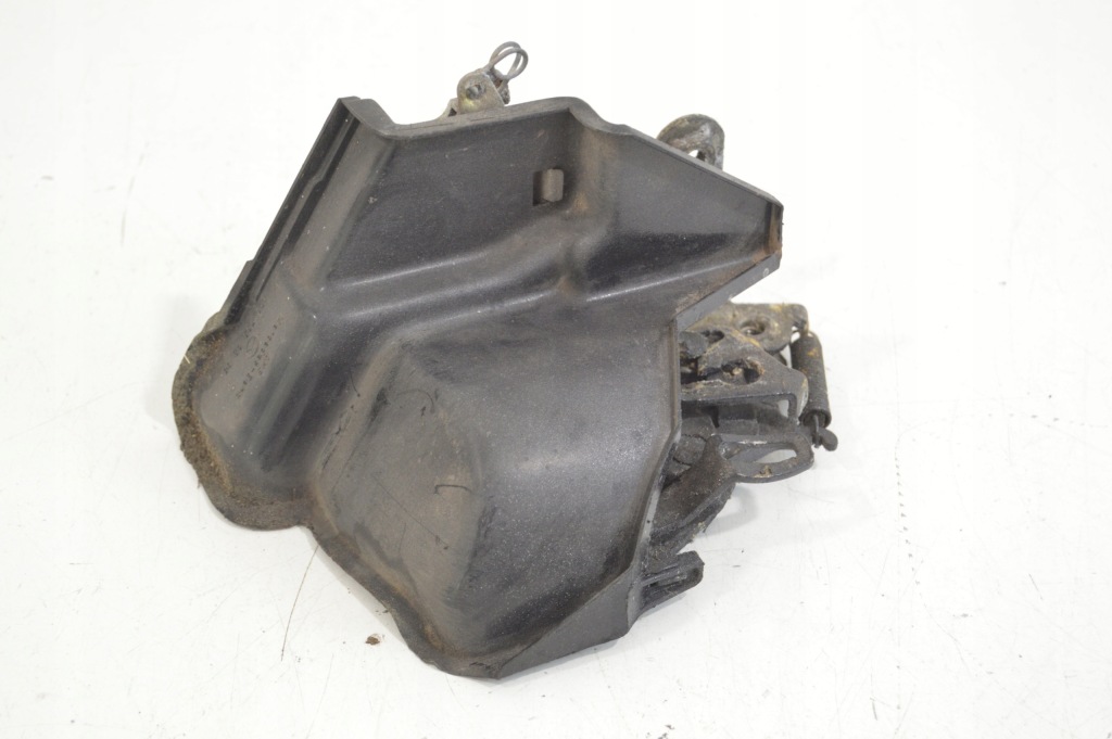 Замок двері лівий перед mercedes w126 s klasa 1267200135 в Україні