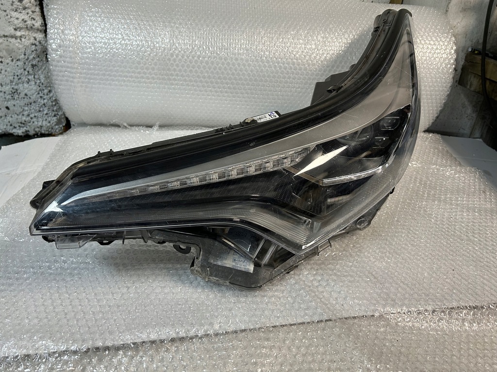 фото №1, Honda c-hr chr ліва лампа перед