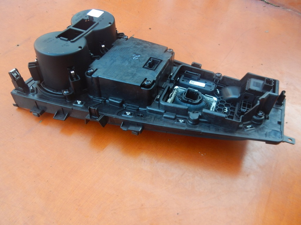 фото №14, Панель средний управление рамка mmi audi a4 b9 8w