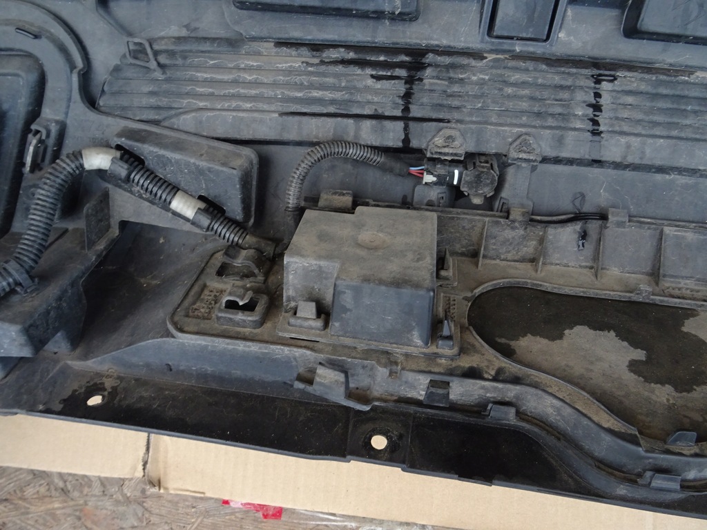 фото №7, Citroen ds7 crossback бампер задня задній 4 pdc колір evl