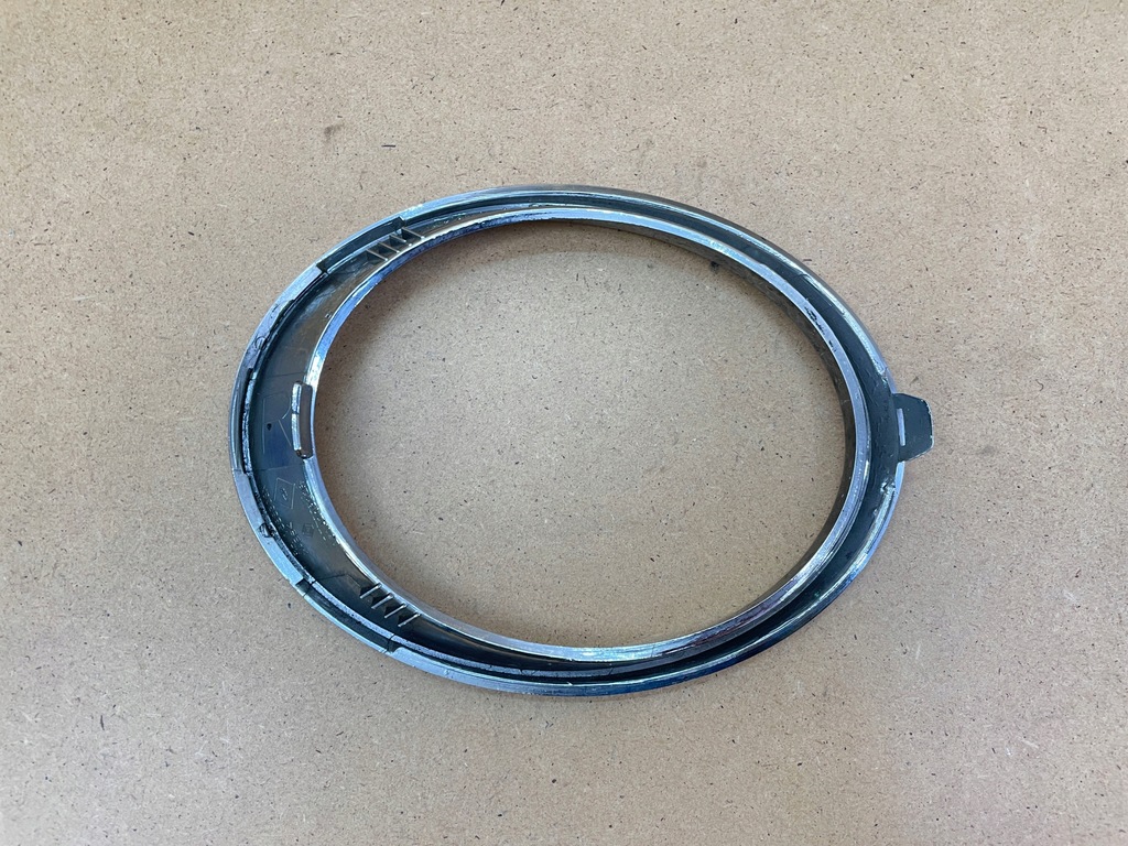 фото №3, Рамка хром противотуманной фары правая renault kadjar