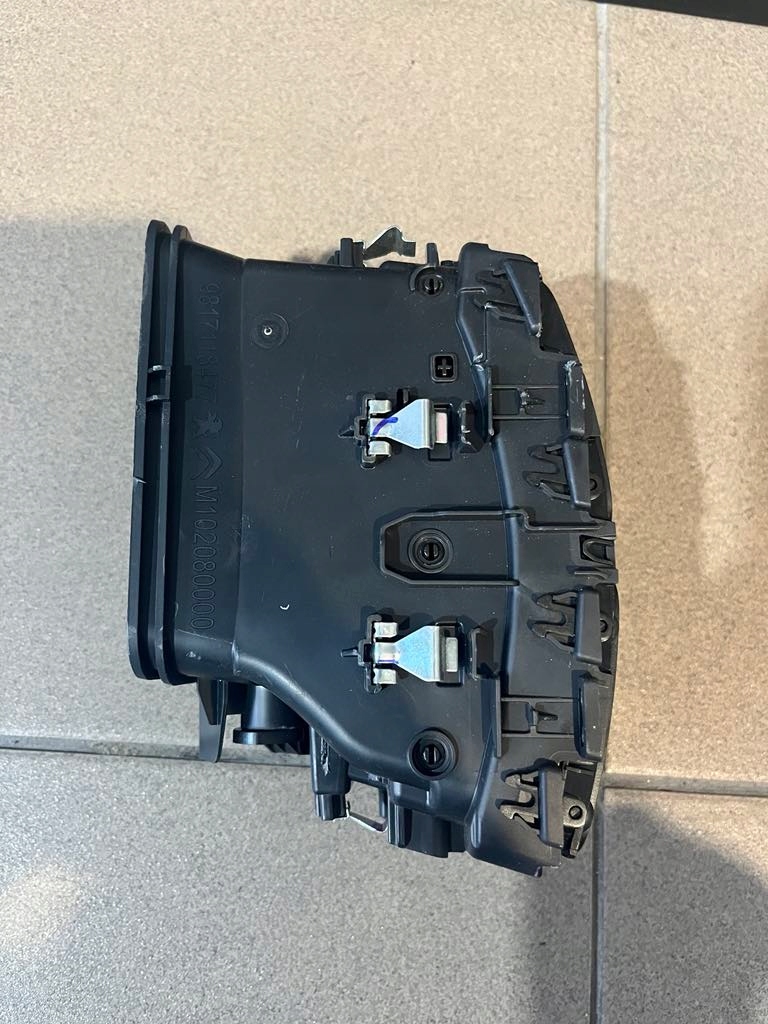 фото №7, Citroen c5 aircross решётка обдув правая 9817118477