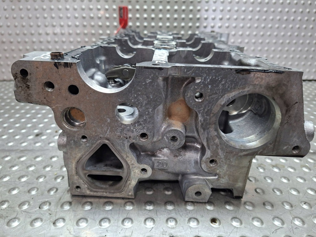 Головка двигателя 110422750r renault master 3 2.3 dci biturbo 2015- Оригинал