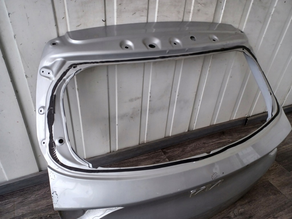 фото №8, Крышка багажника задняя задняя kia stonic lift 2021-