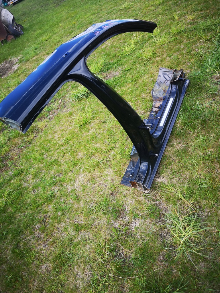 фото №1, A4 8k kombi порог правый блок двигателя средний