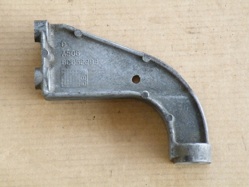 фото №1, Alfa romeo 156 кронштейн кронштейн генератора 60652293