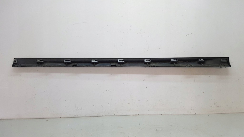 Alfa romeo giulietta молдинг накладка на порог порог правая в Украине