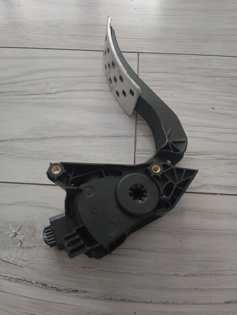 фото №4, Педаль газу renault captur clio iv lift 1.2tce 180026380r