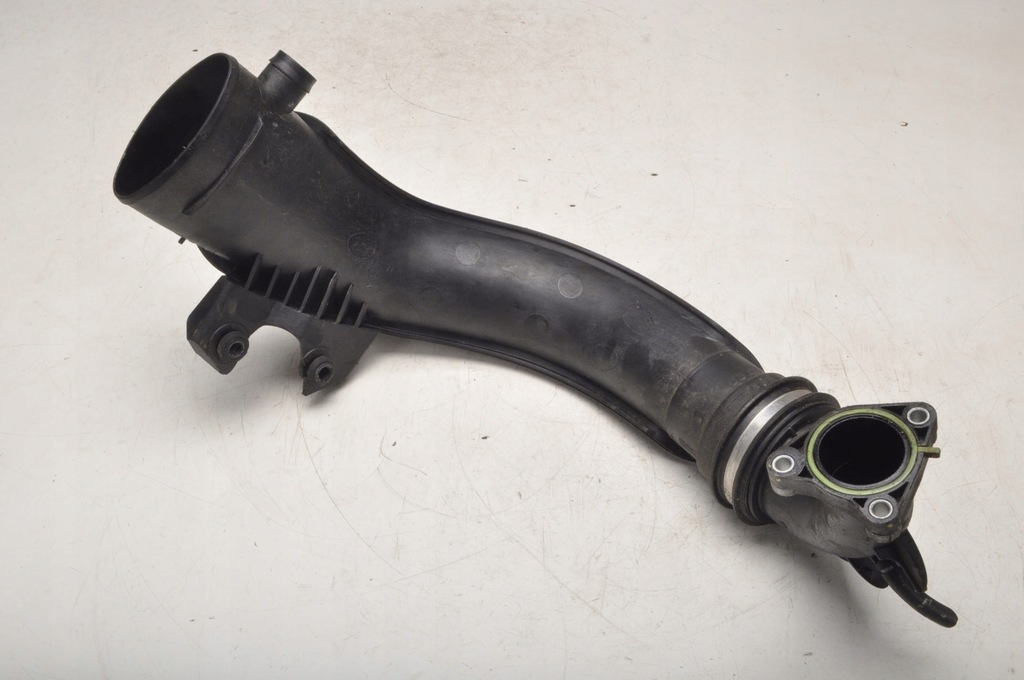 фото №4, Volvo v40 ii труба воздухозаборник воздуха 31370730