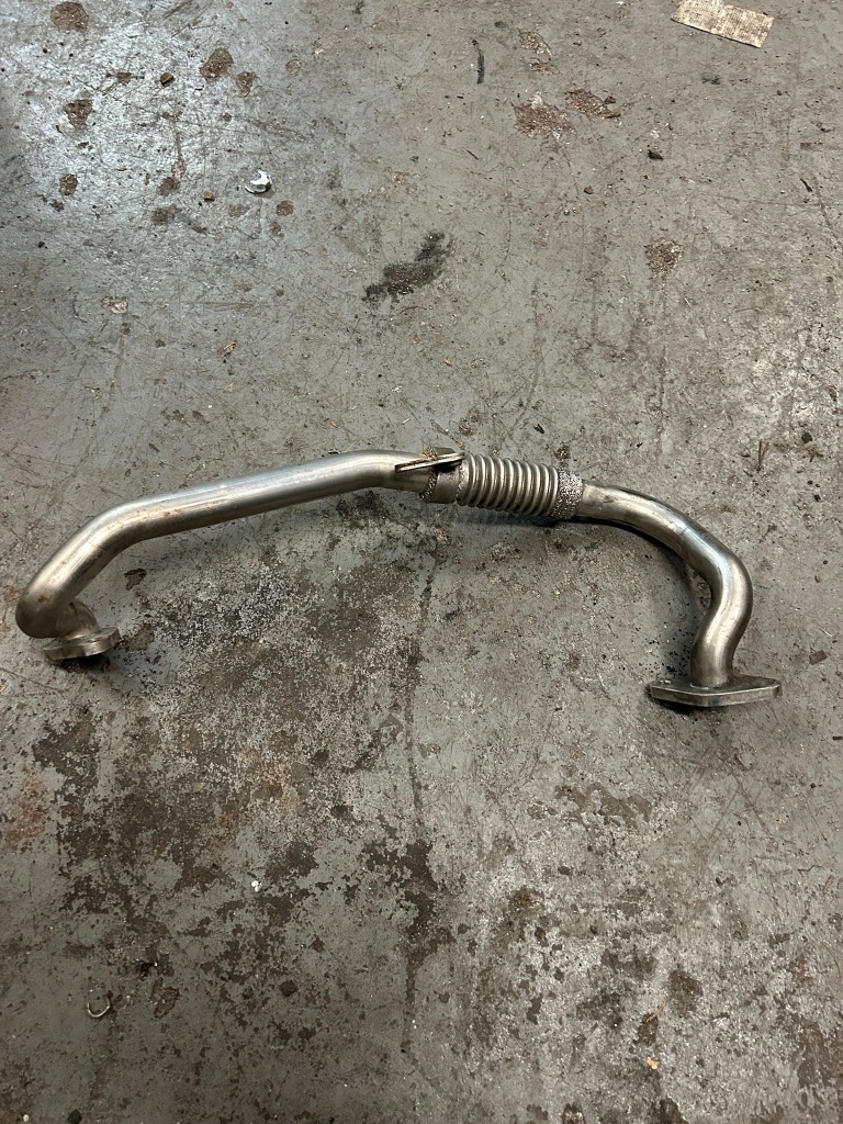 фото №2, Audi a4 труба egr 03l131521a