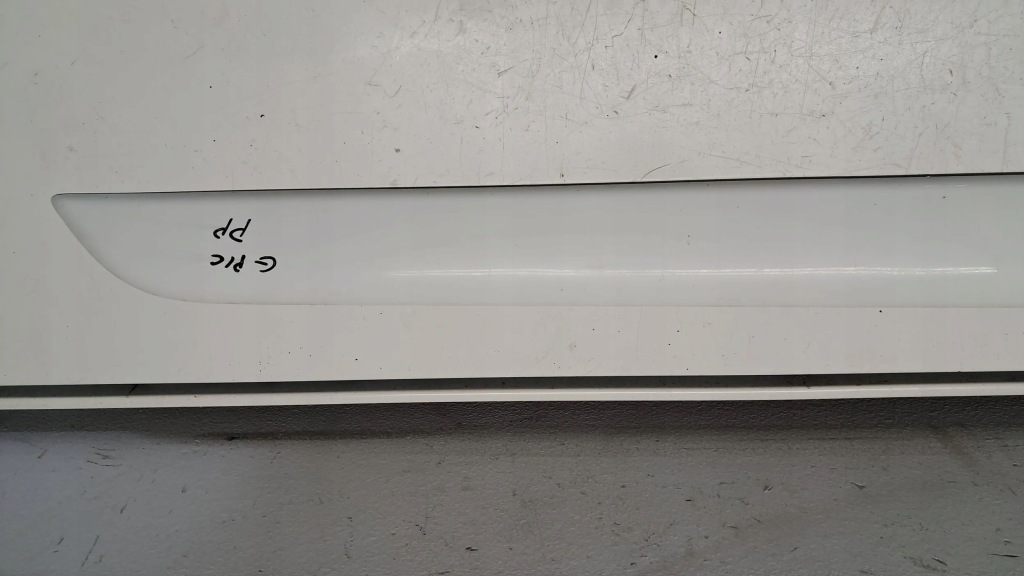 фото №2, Citroen c4 grand picasso молдинг дверь передних r