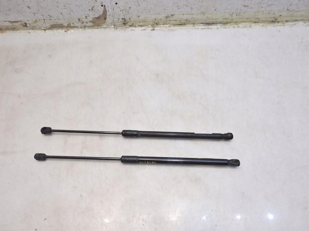 фото №7, Амортизаторы амортизаторы крышки audi a3 8p sportback 8p4827552b