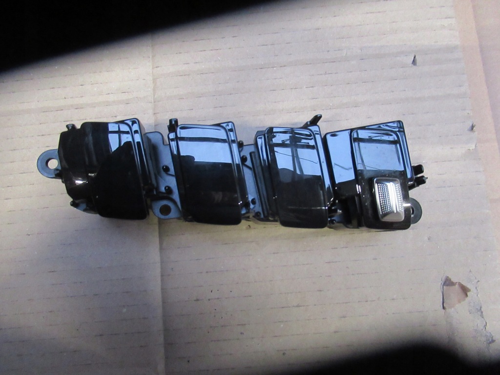 Купить Mercedes x290 amg gt панель переключатель a2909007302