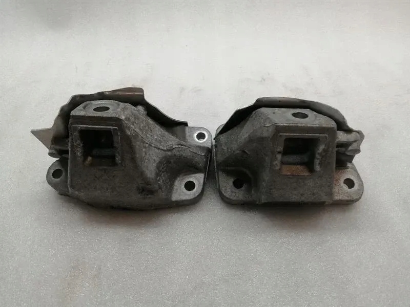 фото №4, Rolls royce ghost series ii 2 двигун кронштейн set 22116777599 двигун тримач