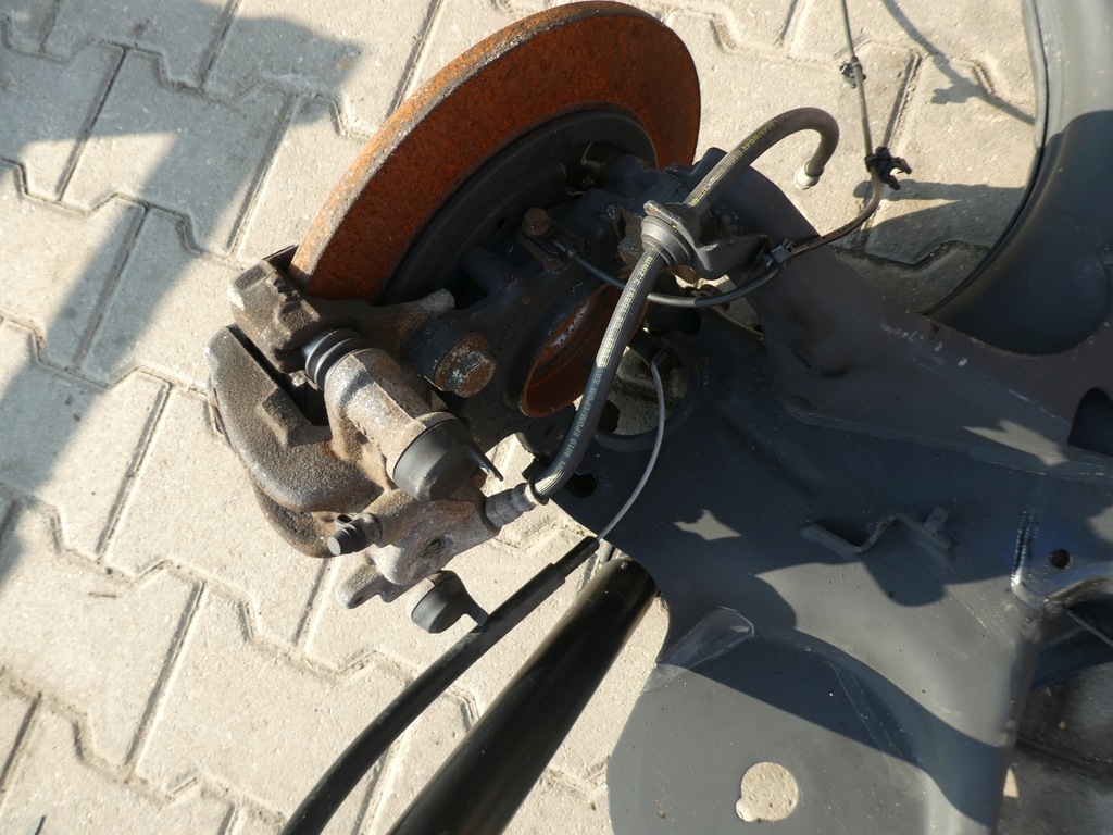 фото №4, Поворотный кулак ступица рычаг левый задняя задний vito w447