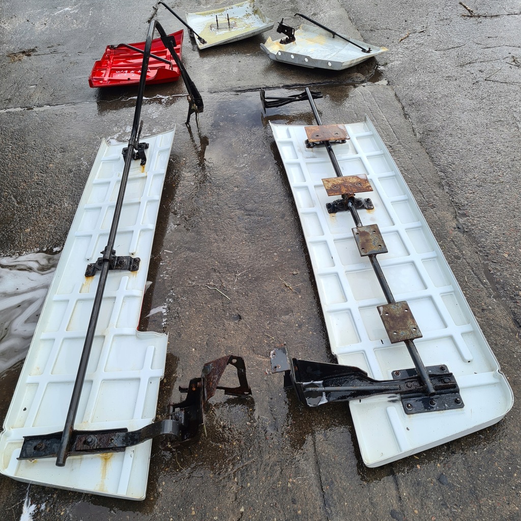 фото №8, Комплект спойлерів спойлери вітровик кабіни stralis 2006 r