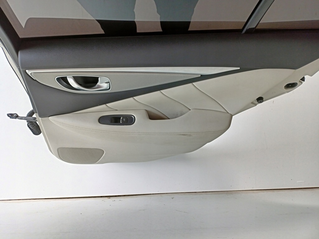 фото №1, Infiniti q50 обивка дверь обшивка правый задняя