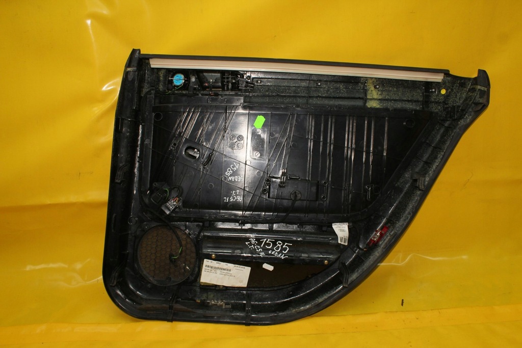 фото №7, Обшивка дверь левый задняя a6 c5 fl кожа