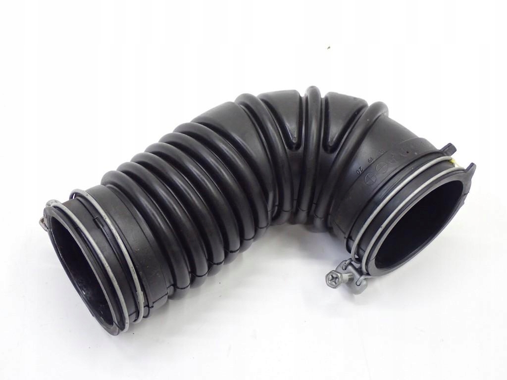 фото №1, Wąż шланг труба повітрозабірник повітря 17881-0l120 toyota hilux viii 2.4d 2gd 18r