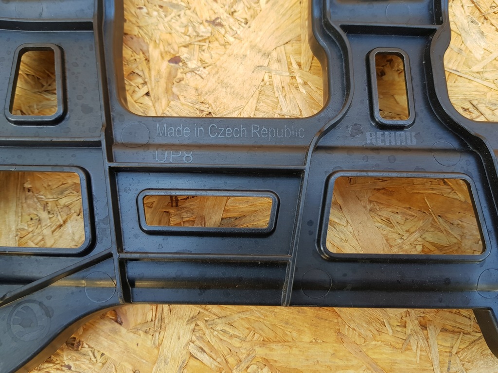 фото №13, Skoda enyaq 20- усилитель решётка решетка направляющая каркас 5la807723