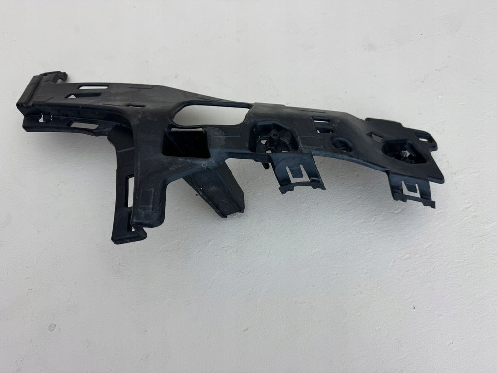 фото №9, Volvo s60 3 iii 18r- направляющая кронштейн бампера правый перед правое 31455653