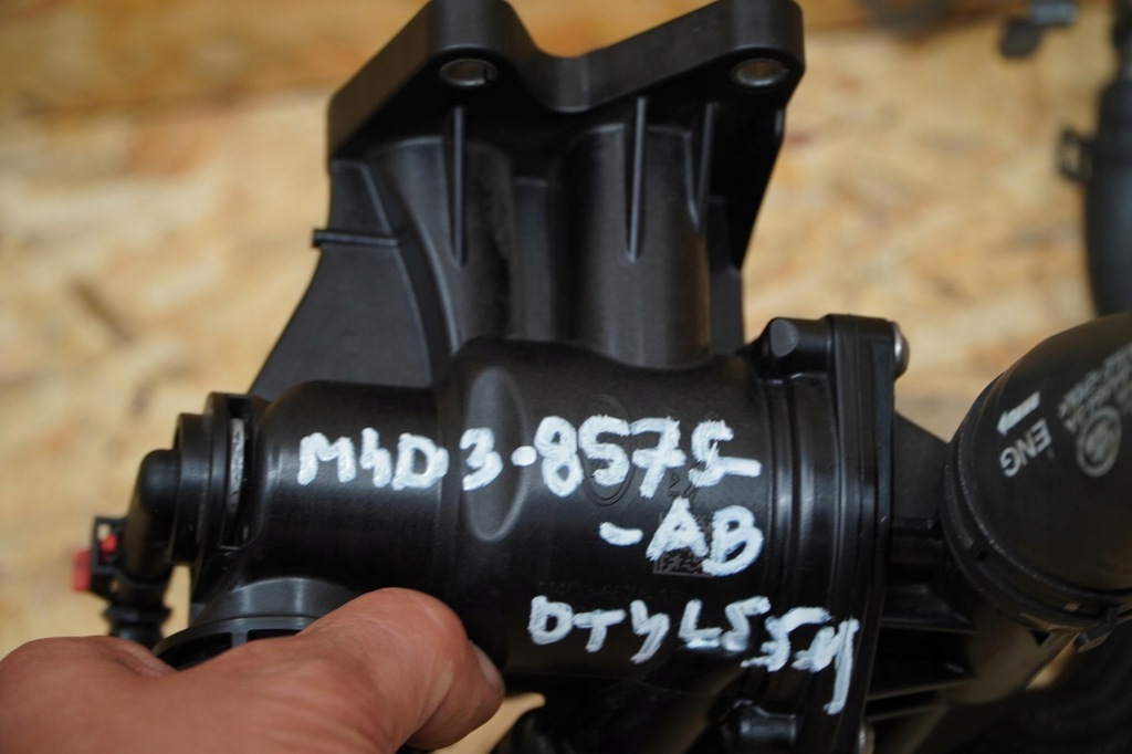 фото №6, Корпус термостата m4d3-8575-ab evoque ii l551 22r 34tyśkm 2.0 d dty 18-