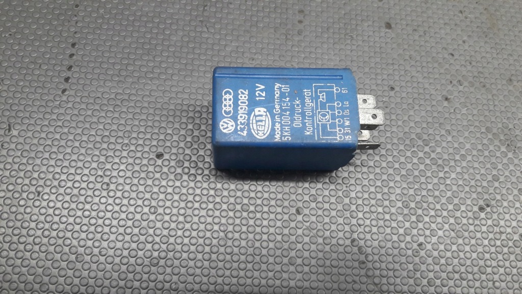 Купити 433919082 реле hella audi 80 b3