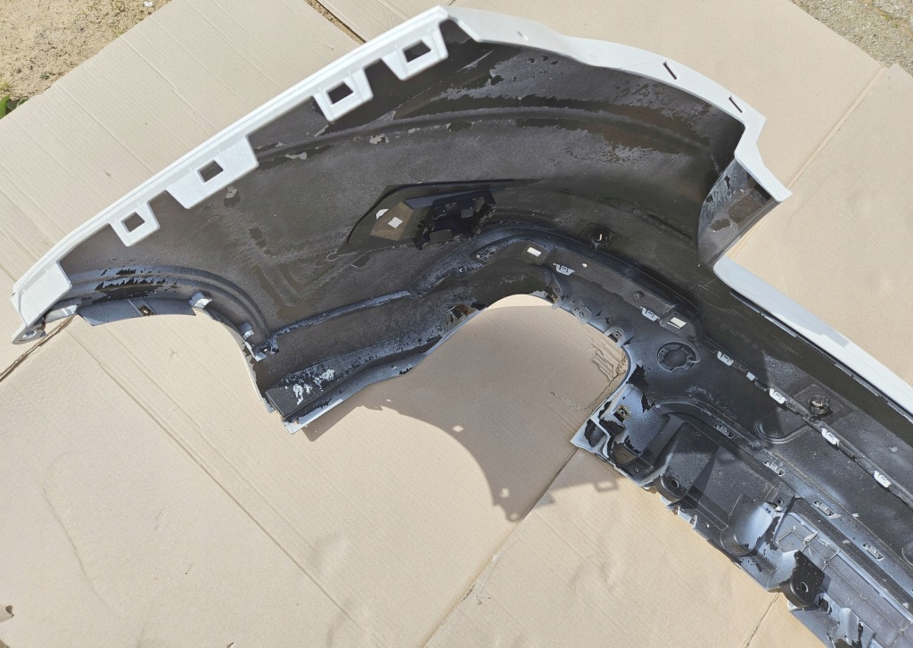 Задний бампер spojlr maserati levante m161 2016- 670044755 06701481520 с Разборки